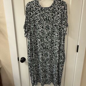 Terra & Sky Black and White Floral Midi Dress